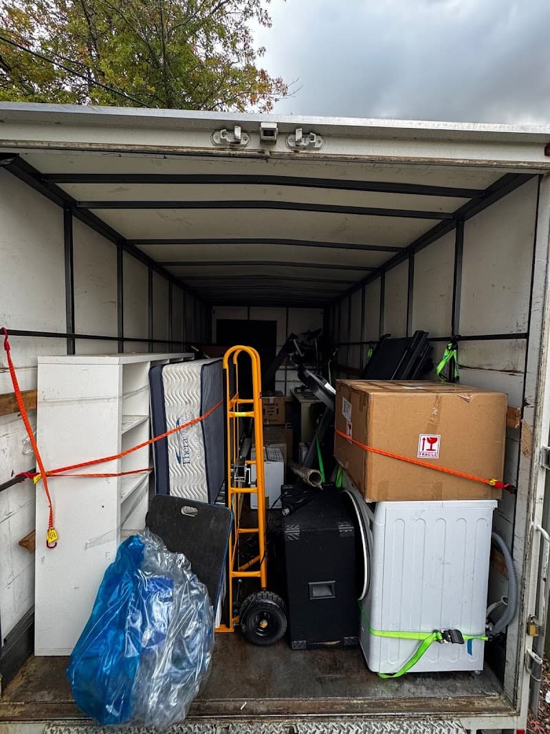 UNN Movers & Logistics - Darwin removalist work in Parap