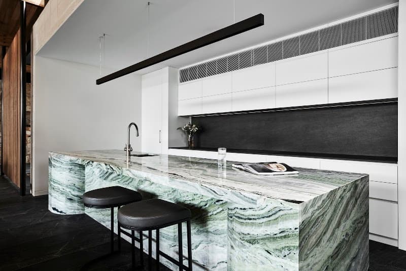 V Stone kitchen renovation work in East Bendigo