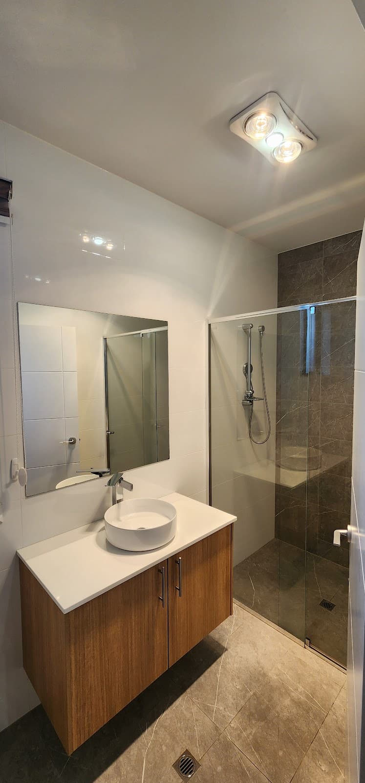 VADE CLEANING cleaning work in Adelaide