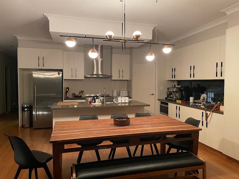 Vanum Electrical electrician work in Surfers Paradise
