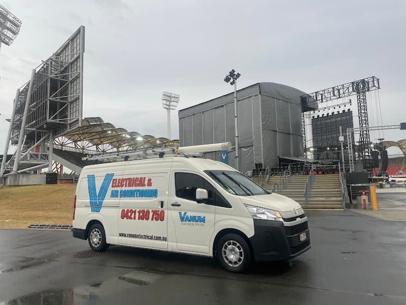 Vanum Electrical electrician work in Surfers Paradise