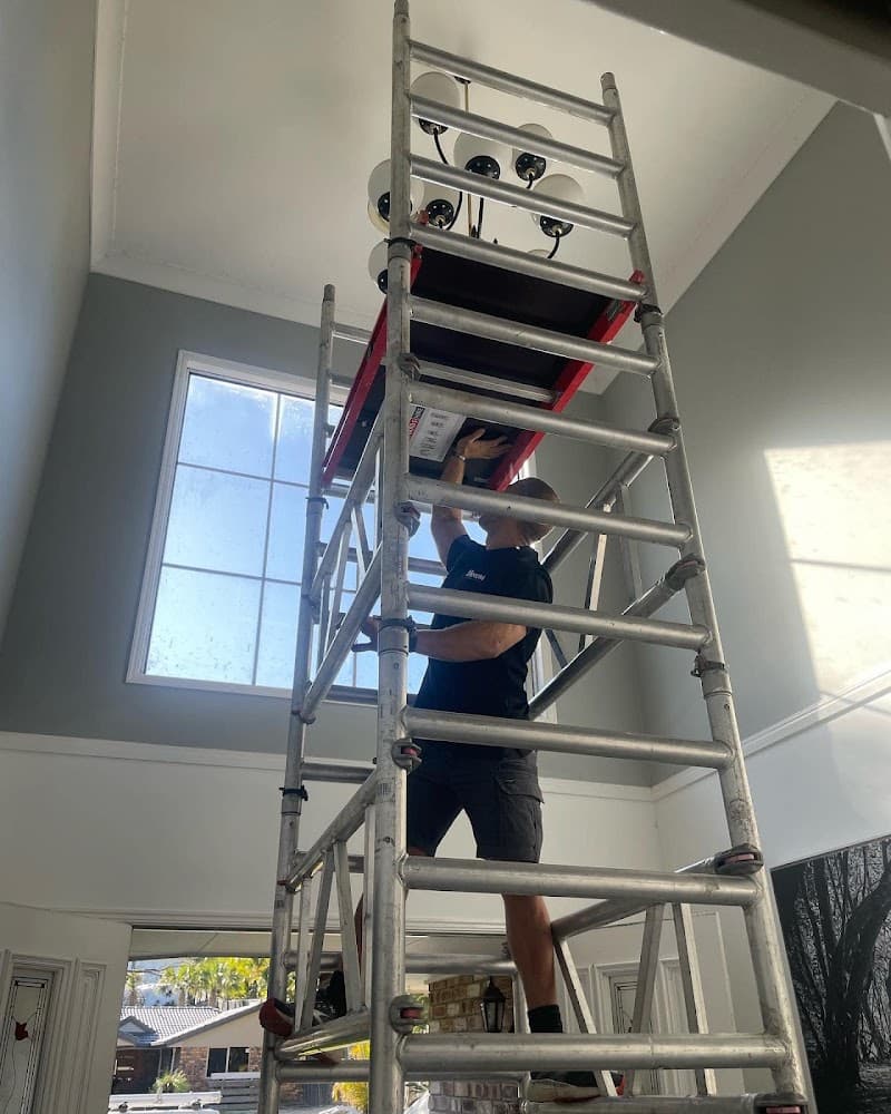 Vanum Electrical electrician work in Surfers Paradise