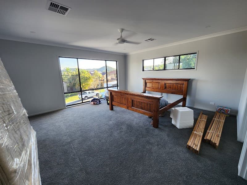 Vaz Power Removals & Storage removalist work in West End