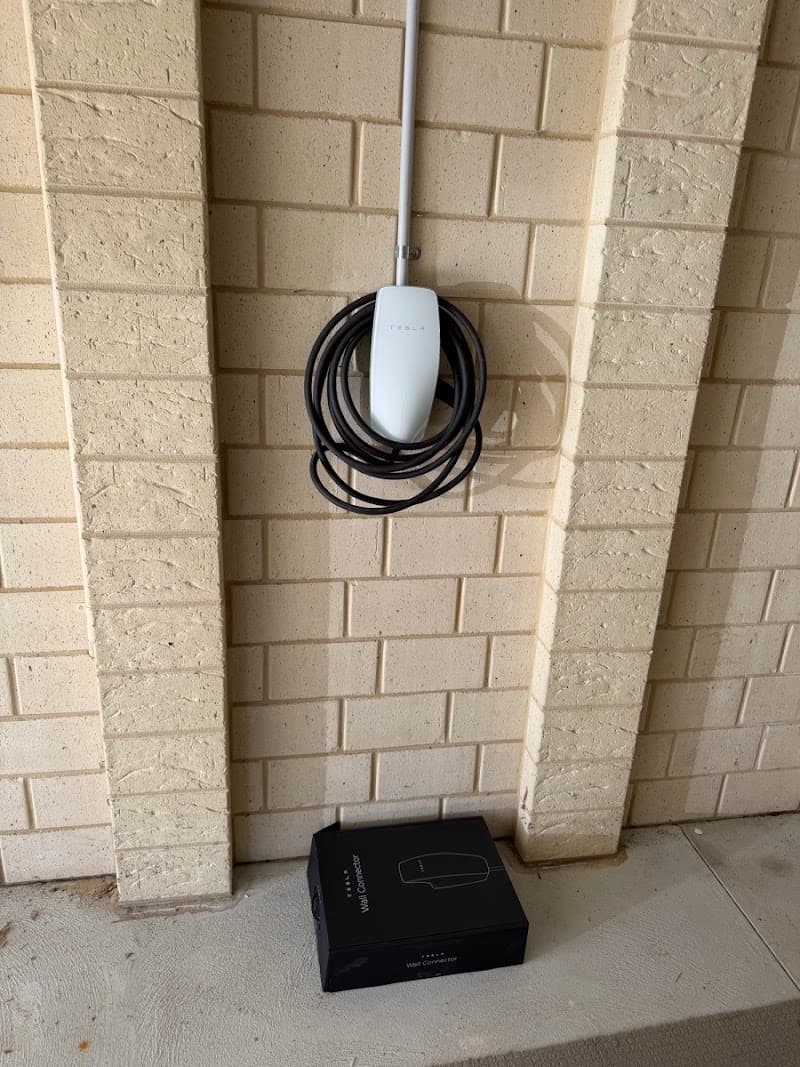VDW Electrical electrician work in Davenport