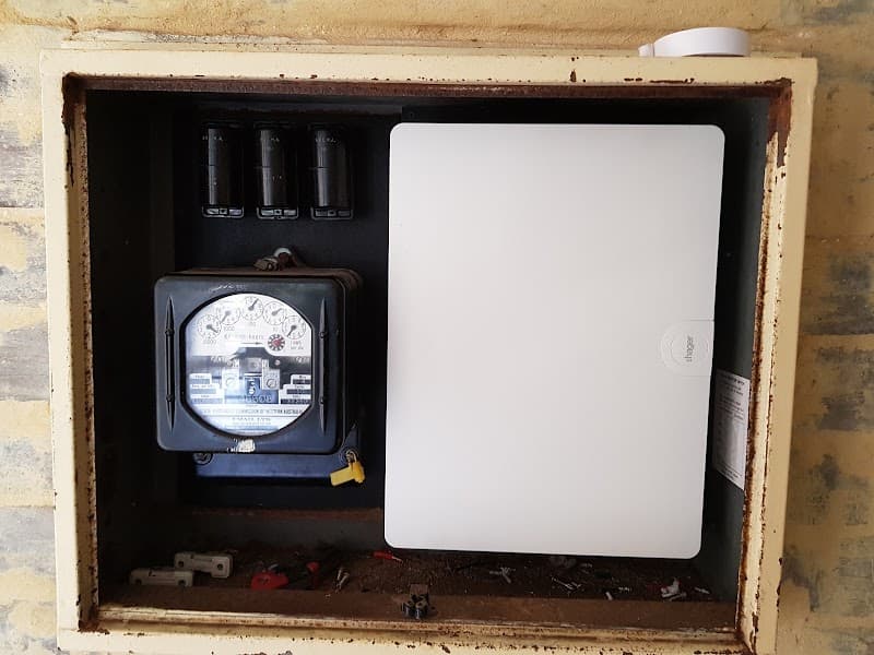 VDW Electrical electrician work in Davenport