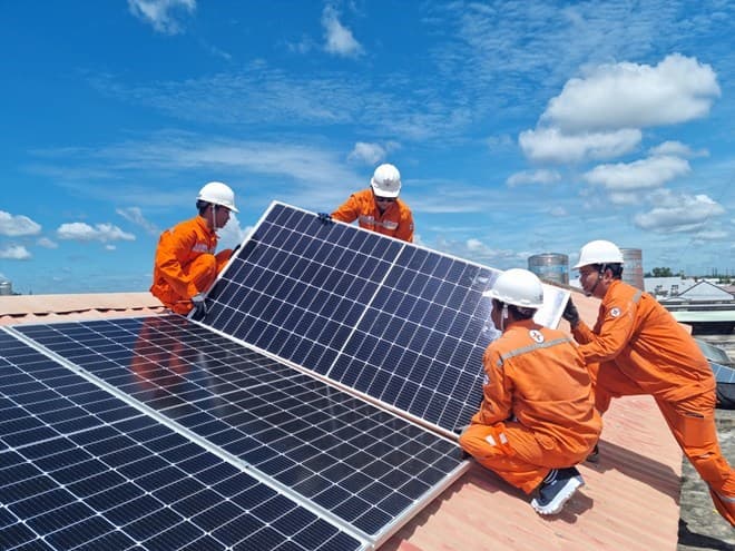 Veeka Power Pty Ltd solar panel installation work in Wellard