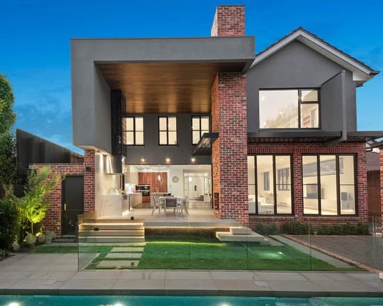 Vic Landscape Group gardening work in Dandenong