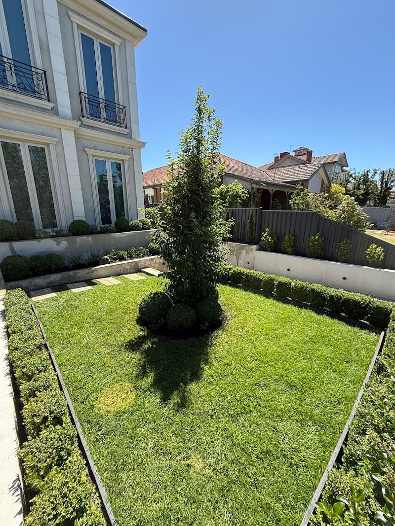 VIC LAWN CARE lawn care work in Strathmore