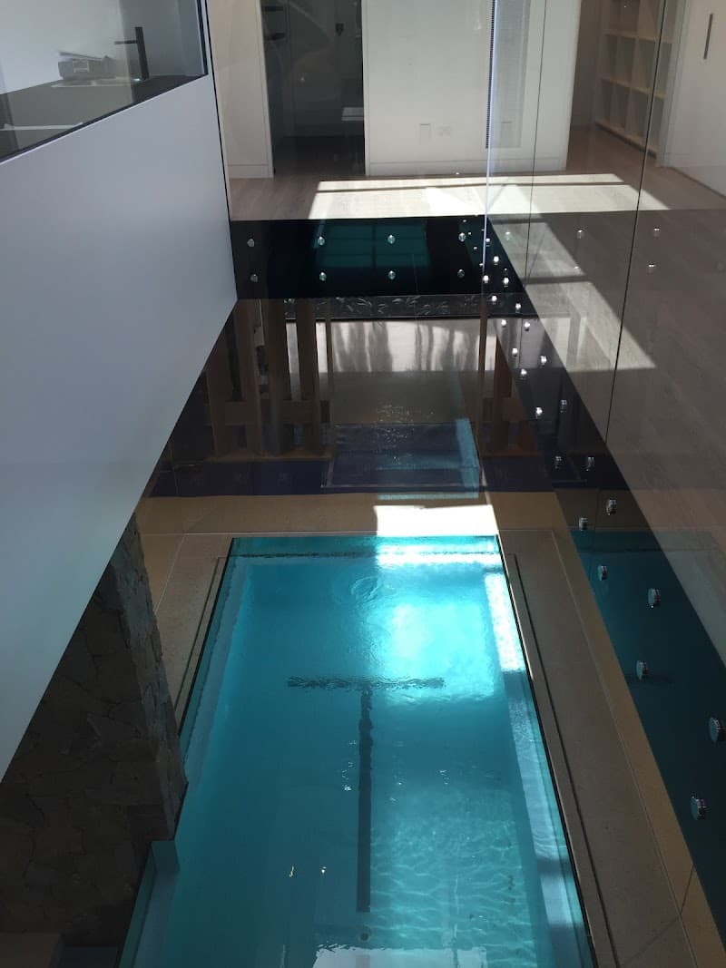 Vis a Vis Window Cleaning Mornington gutter cleaning work in Rye