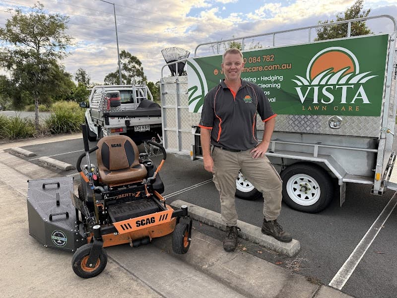 Vista Lawn Care lawn care work in Yarrabilba