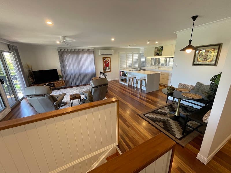 Vivere Homes Pty Ltd kitchen renovation work in Urangan