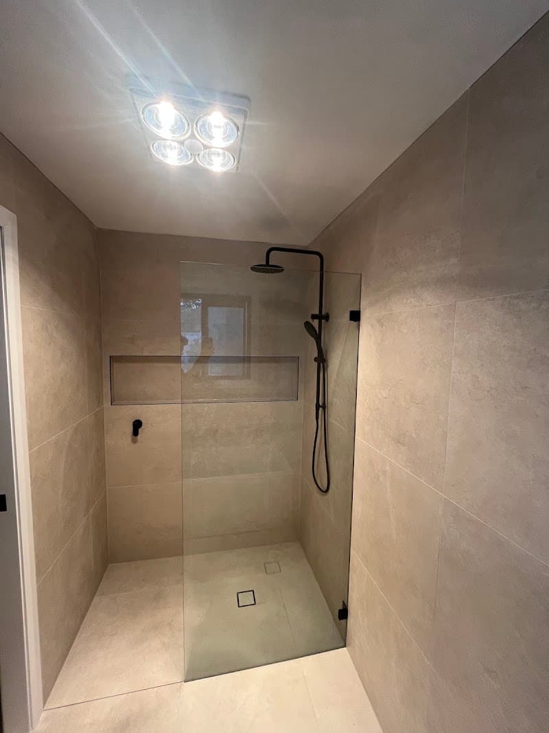 Vivid Glass Solutions glass & glazier work in Jordan Springs