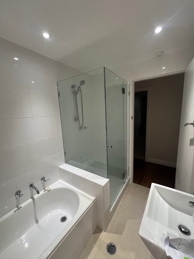 Vivid Glass Solutions glass & glazier work in Jordan Springs