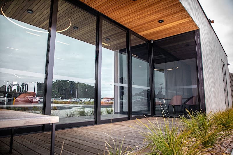 Vivid Glass Windows and Doors - Mt Gambier glass & glazier work in Mount Gambier