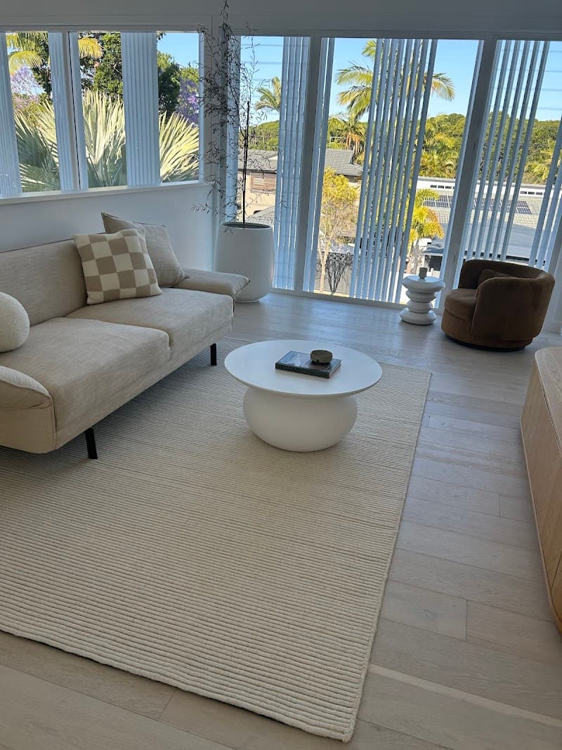 Voila Services handyman work in Broadbeach Waters