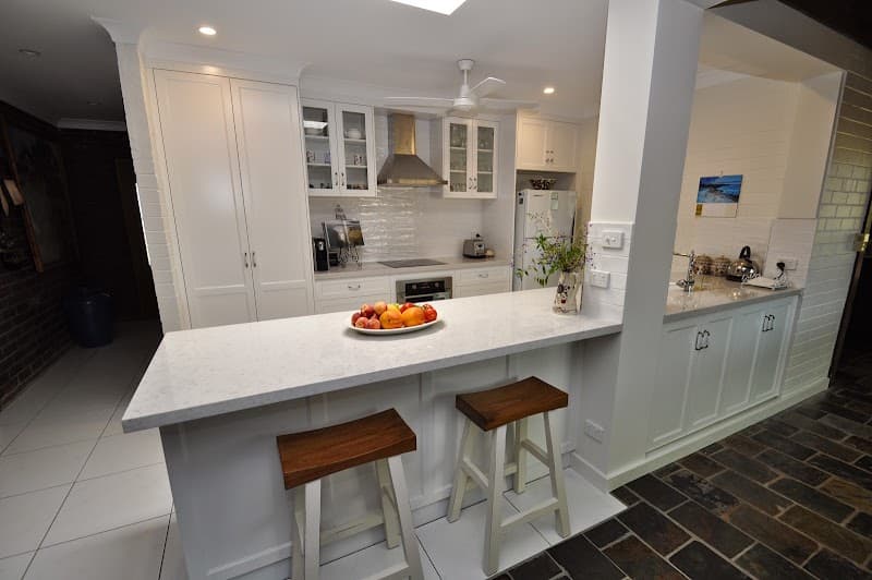Wagga Kitchen & Wardrobe Centre furniture assembly & tv mounting work in Wagga Wagga