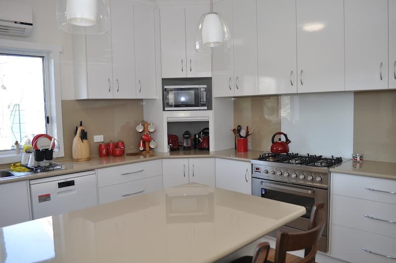 Wagga Kitchen & Wardrobe Centre furniture assembly & tv mounting work in Wagga Wagga