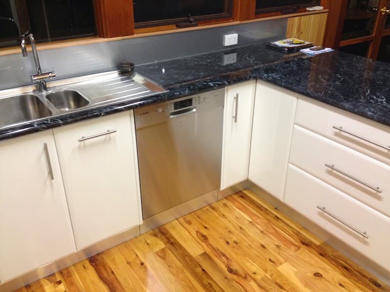 Wagga Kitchen & Wardrobe Centre furniture assembly & tv mounting work in Wagga Wagga