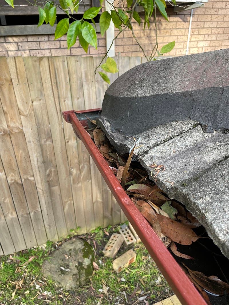 Wamberal Gutter Cleaning gutter cleaning work in Wamberal