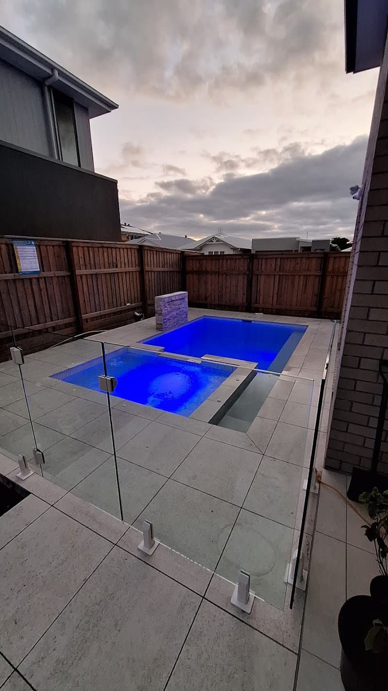 Waterman Pools pool builder work in Sippy Downs