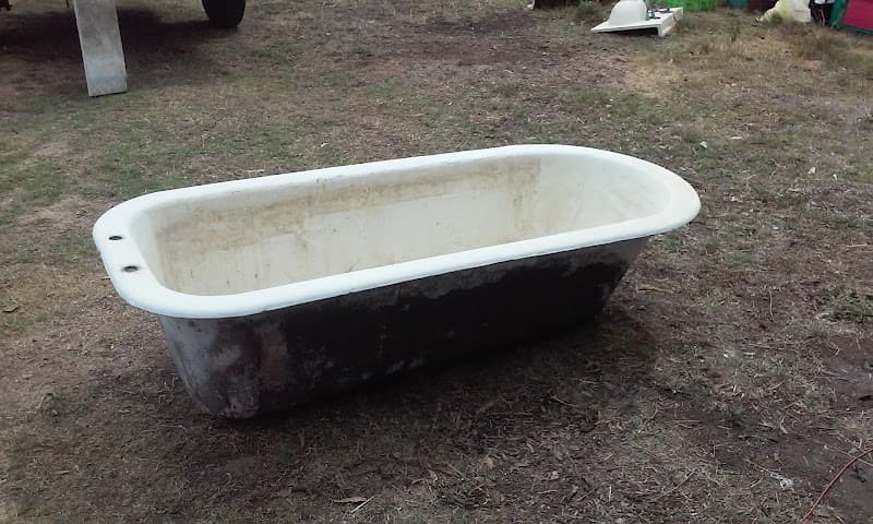 Waylaines Tiling Bath Resurfacing Bendigo-Crack Shower Base Repair Bendigo tiling work in Elphinstone