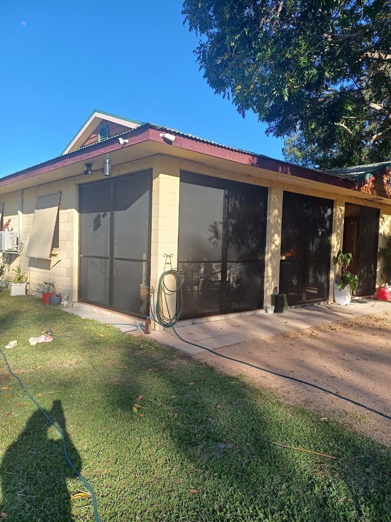 Well Hung Glass & Aluminium glass & glazier work in Aitkenvale
