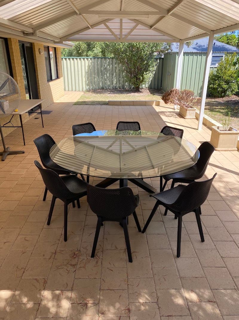 Wellard Glass glass & glazier work in Cockburn Central