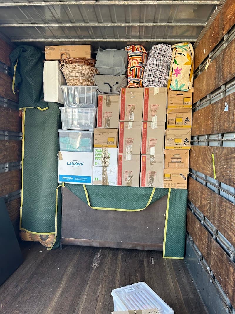 Wellcamp Furniture Removals removalist work in Wellcamp