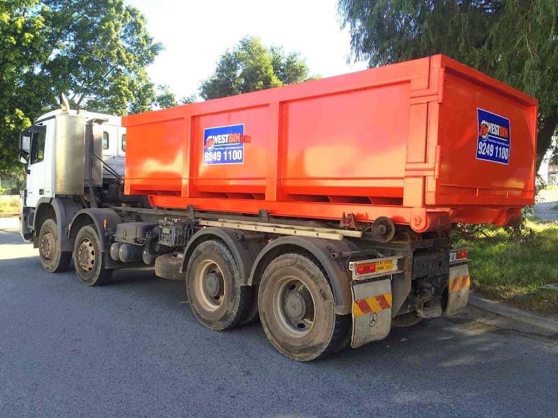 West Bin rubbish removal work in Malaga