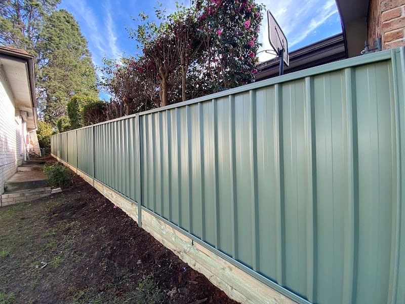 Western Sydney Fencing and Gates - Colorbond Fencing Blue Mountains fencing work in Yellow Rock