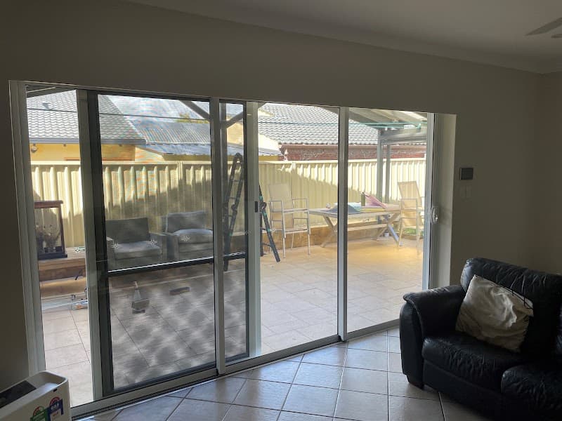 Westview Glass & Aluminium glass & glazier work in Wangara