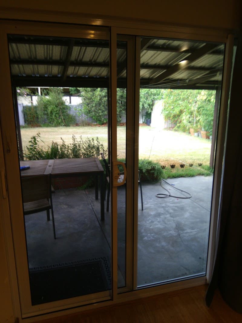 Westview Glass & Aluminium glass & glazier work in Wangara