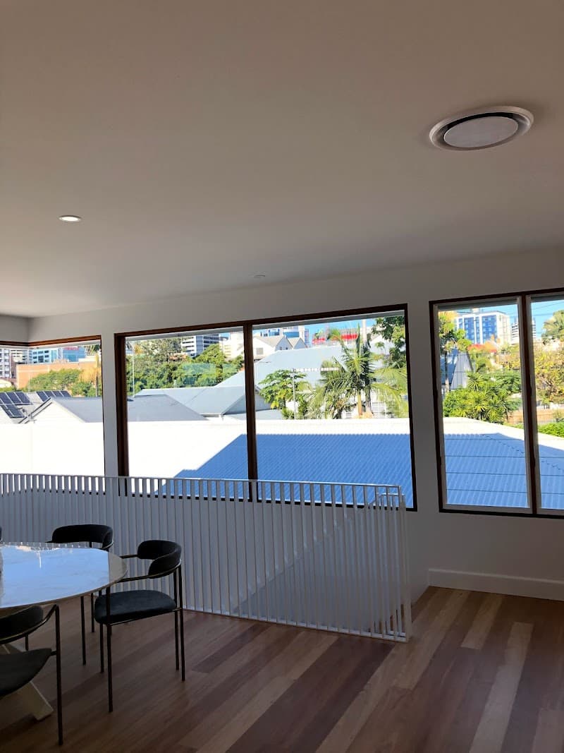 Whitewash Brisbane gutter cleaning work in Bardon
