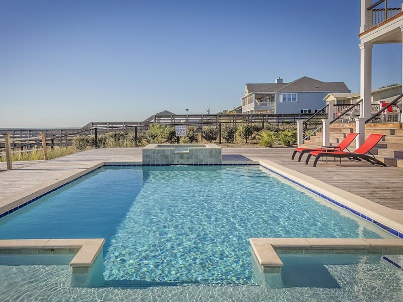 Whitsunday Pool Service pool maintenance work in Cannonvale