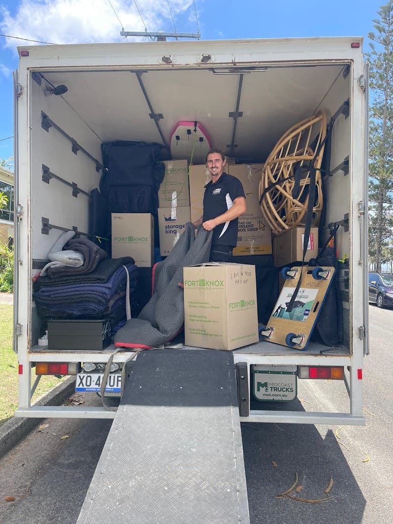 Will Move | Removalists Gold Coast removalist work in Broadbeach Waters