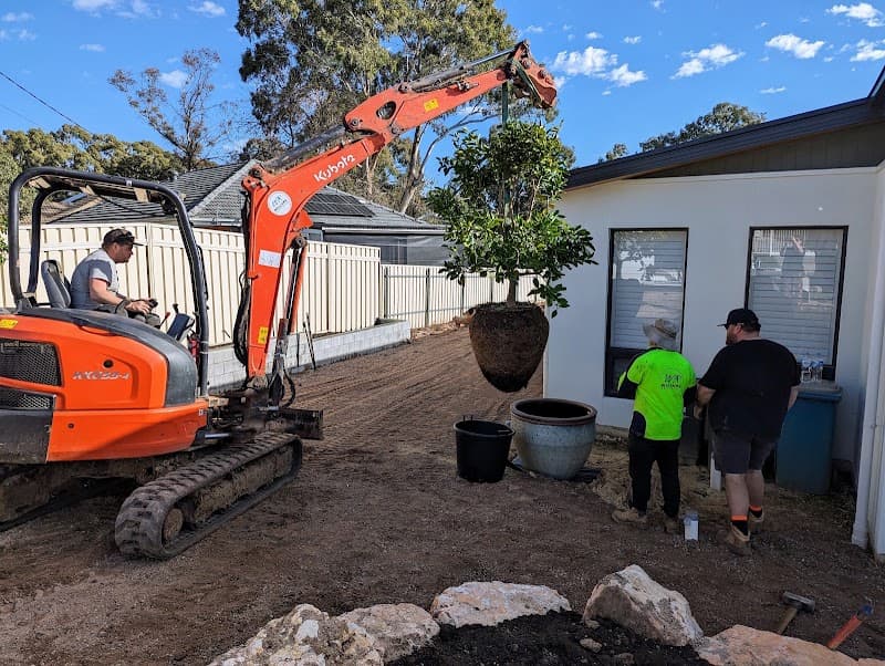 Williams Retaining Pty ltd fencing work in Kalbeeba