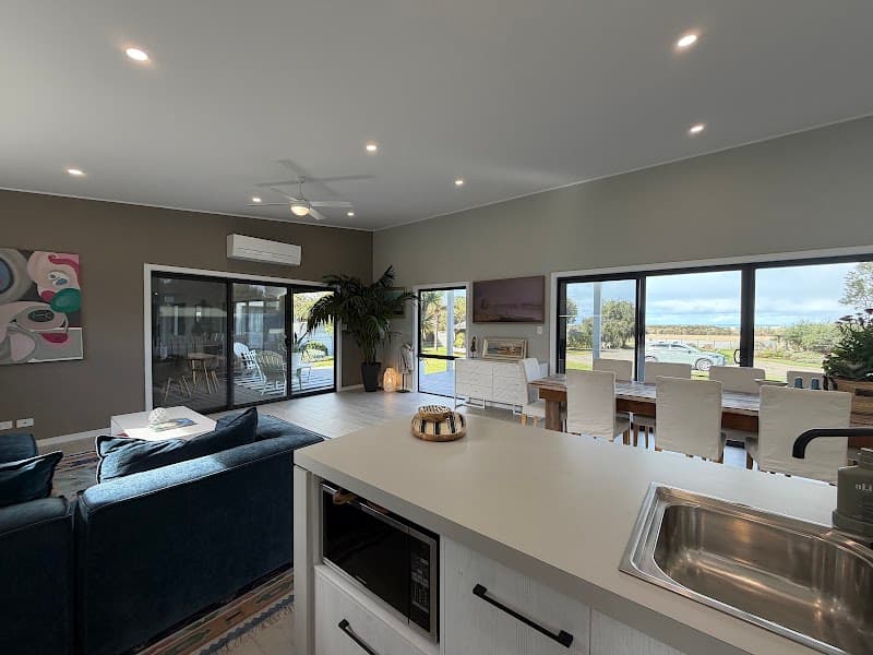 Will's Window Washing & Gutter Cleaning gutter cleaning work in Lonsdale