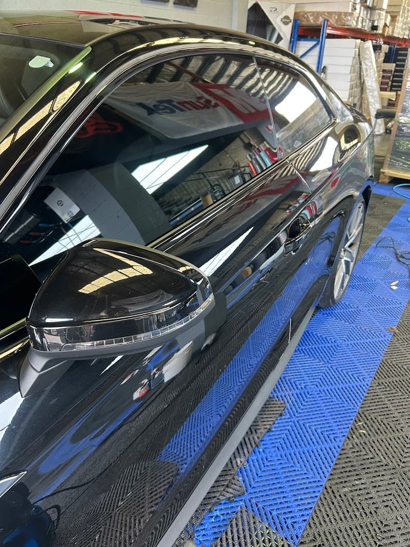 WINDOW TINT BRISBANE window tinting work in Norman Park