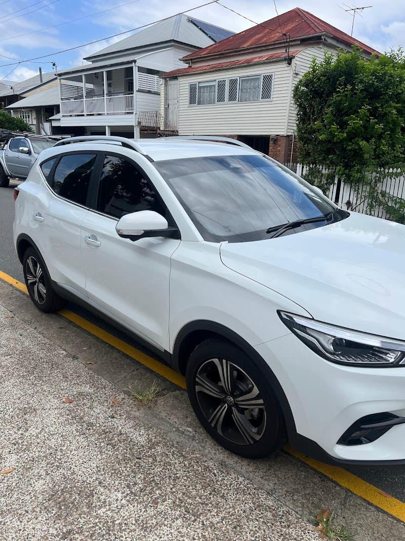 WINDOW TINT BRISBANE window tinting work in Norman Park
