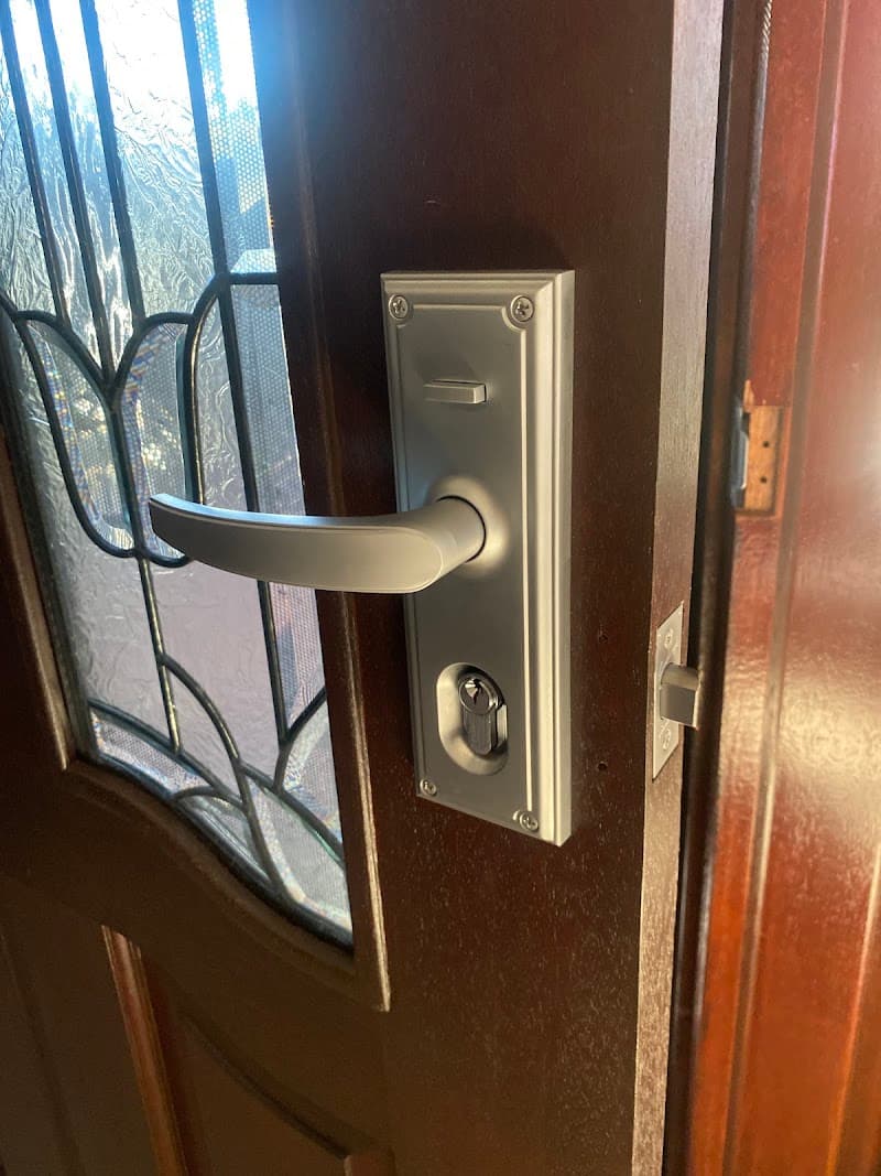 WISE LOCKSMITHS (MOBILE LOCKSMITHS) locksmith work in Edge Hill