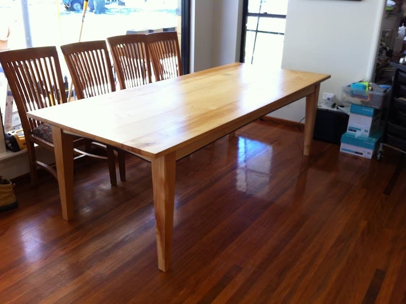 Wollundry Wood Crafts furniture assembly & tv mounting work in Wagga Wagga