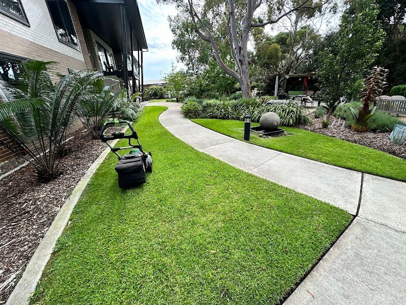 Woodland Lawnmowing & Gardening lawn care work in Cremorne Point