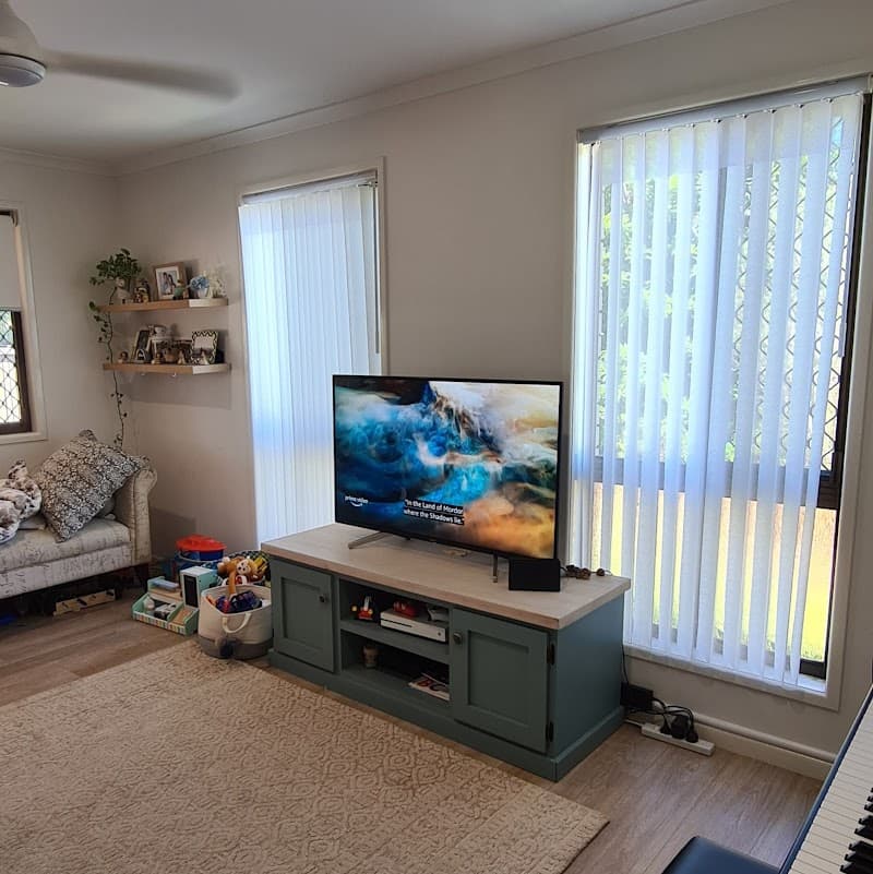 World blinds Queensland curtains & blinds work in Strathpine