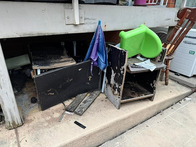 WRIGHT WAY RUBBISH REMOVAL rubbish removal work in Phillip