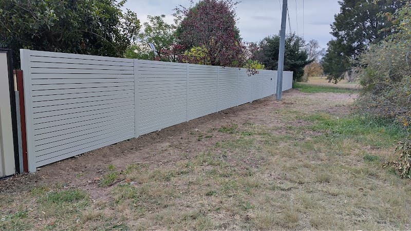 Yard To Yard Fencing fencing work in Burra