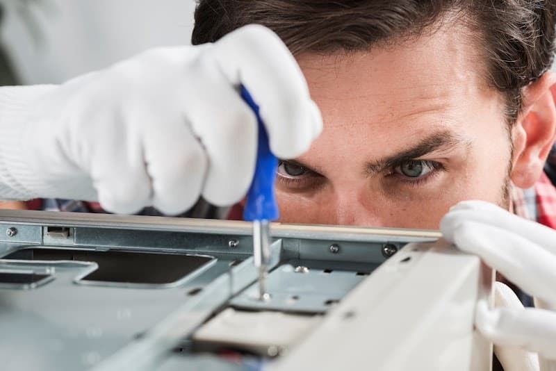 Zerotech Refrigeration and Air appliance repair work in Mindarie